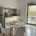 Bubo * Sarandë