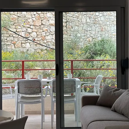 Bubo Apartment *