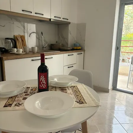 Bubo Apartmán Sarandë