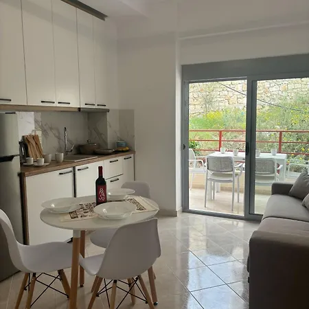 Bubo Apartment